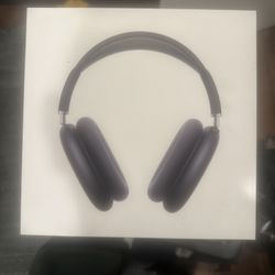 BRAND NEW Apple AirPods Max