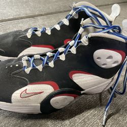Nike Men’s black red white high tops 1 Size 8