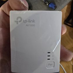 Tp-link Internet Extender That Uses Ethernet For Higher Speeds