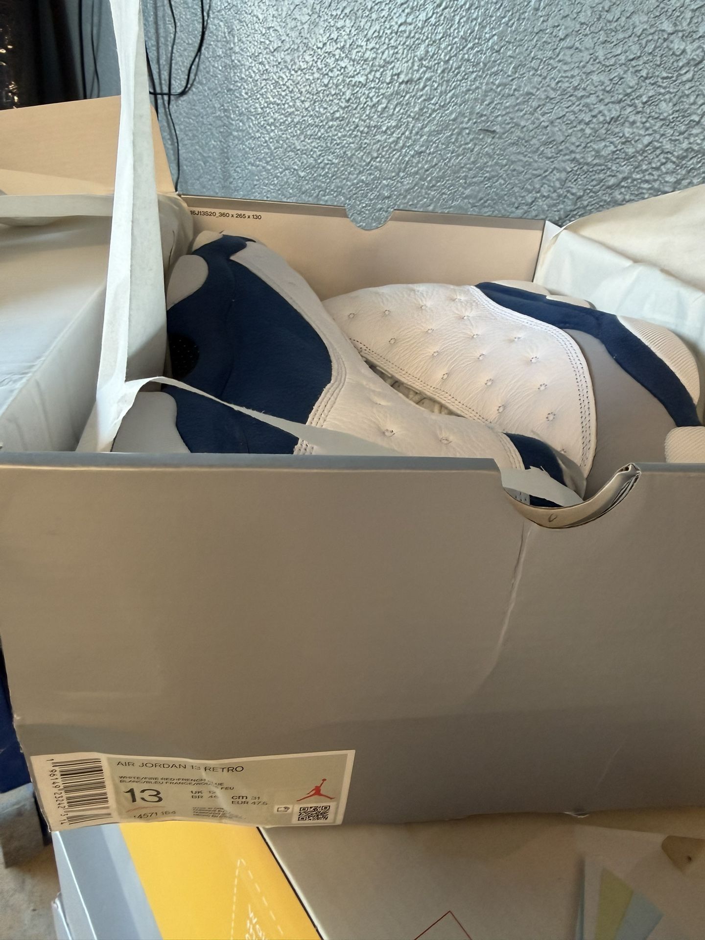 Air Jordan Retro 13 - Size 13