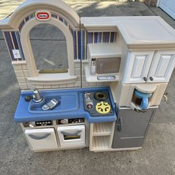Little Tikes Kitchen Set