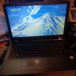 HP Laptop with 17in screen an  Windows 10
