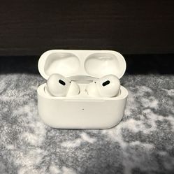 Apple AirPods Pro 2 USB C With Original Extra Ear Tips