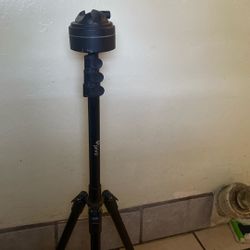 Pivo tripod Camera 