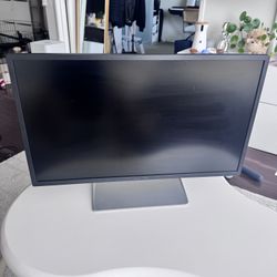 HP Pavilion 32Q 32-inch Display Computer External  Monitor QHD (2560×1440) 16:9, 1×Display Port, 2×HDMI, Integrated USB 2.0 hub