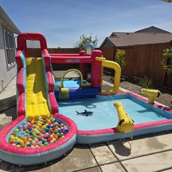 AKEYDIY Bounce House Water Slide