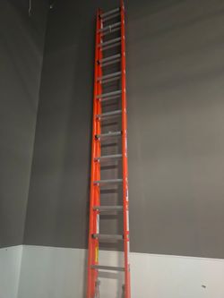 32 ft fiber glass ladder