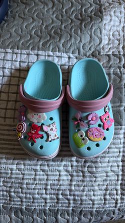 Toddler Crocs size 10