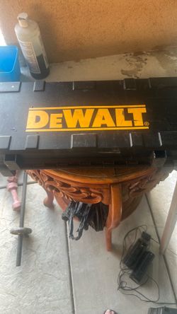 Dewalt saw