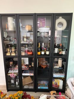 Hutch cabinet
