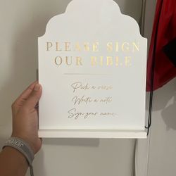 Wedding Guest Decor