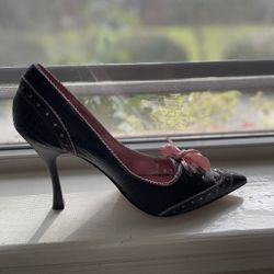 Vintage Pink Lace Heels