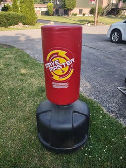 Punching bag adjustable height century