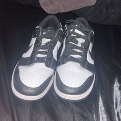 size 10 Nike dunks panda 