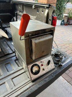 Bench top, Temco, Type 1500 Muffle Furnace. Model F-1520T