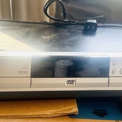 KOSS DVD PLAYER