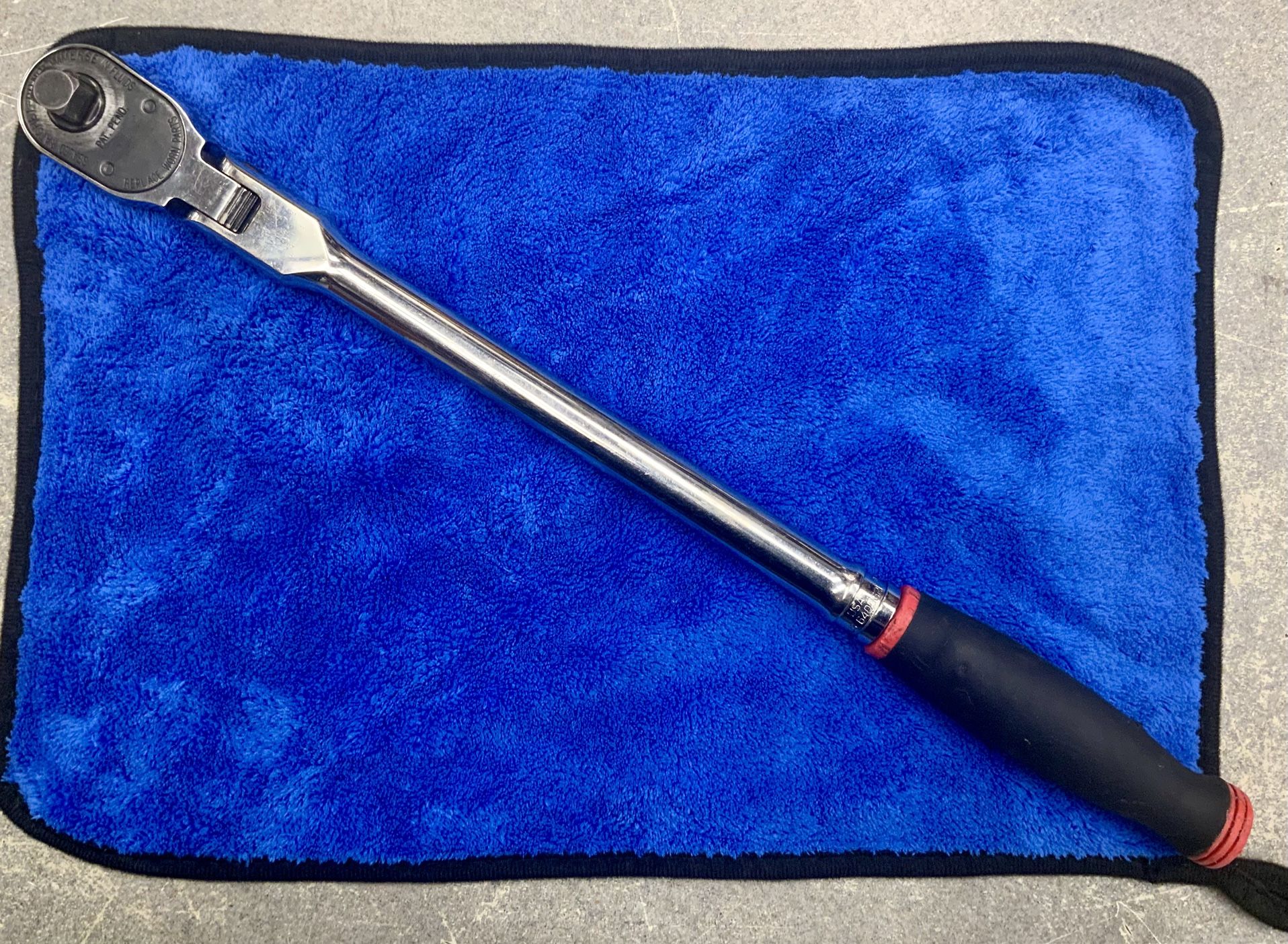 Snap On 1/2 Inch Drive Flex Head Ratchet Tool Mechanic Auto Automotive Locking SHX80B Long Handle Soft Grip Reverse Lever Durable Professional