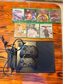 Xbox One with 2 Controllers & 7 Games