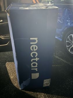 Nectar Queen Size 12 Inch Mattress