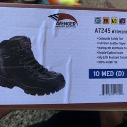 Men’s Work Boots Size 10