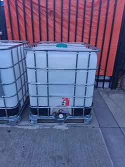 275 Gal IBC Totes Tanks Water Storage Containers Recycling Oil