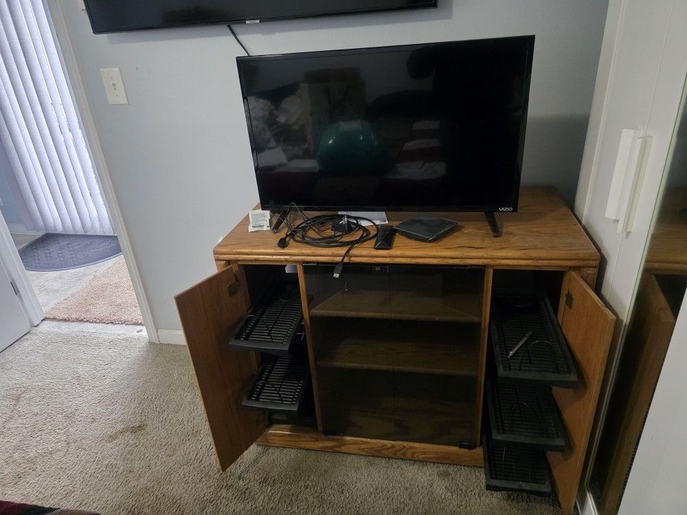 tv and record cabinet