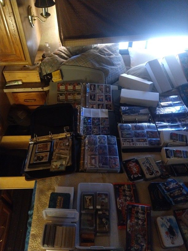 Basketball Baseball Football Pokemon Hockey Sports Cards