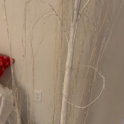 Tree With Blinking Lights white and Tree