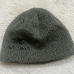 Vintage Arc'teryx Grey Wool Beanie