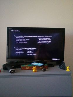 *MOVING SALE* Sony Bravia KDL-32EX523 32" LCD TV