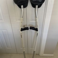 Mobilegs Ultra Crutches 