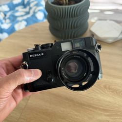 Voigtlander Bessa R + Jupiter 8 50 f2 lens