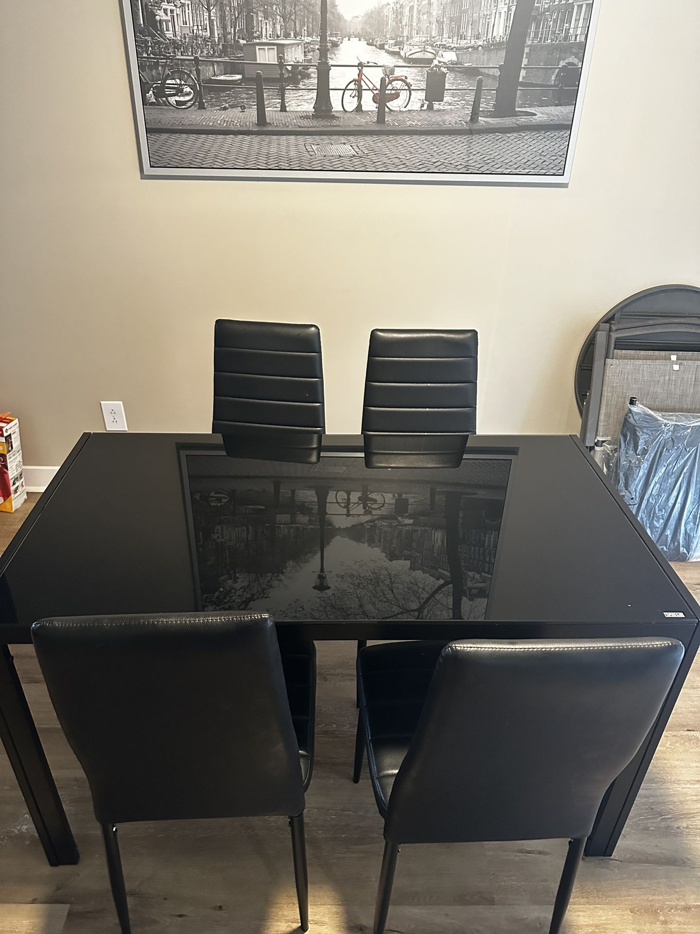 5 Pc Glass Dining Table (Black)