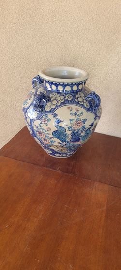 Beautiful blue Vase, Excellent Shape, Firm Price, Read Description For Details