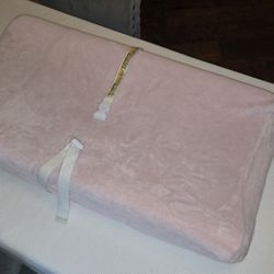Changing Table Pad With Covers