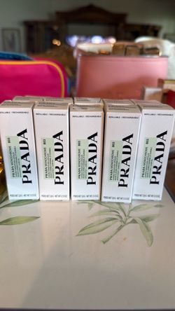 Prada mahogany color lipstick hyper matte B03. Original.