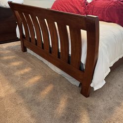 Sleigh Bed Queen Size