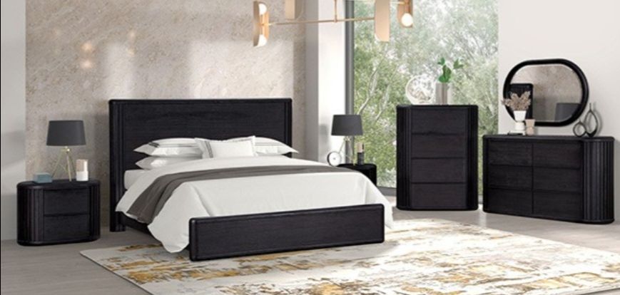 Brand New Black 4pc Queen Bedroom Set (Available in Eastern King)