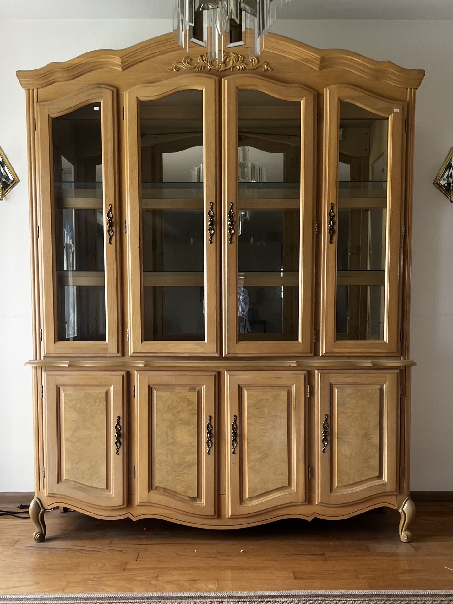 De Maison 3031 Series White Oak Wood Buffet – Elegant Storage Piece