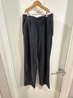 Lululemon pants