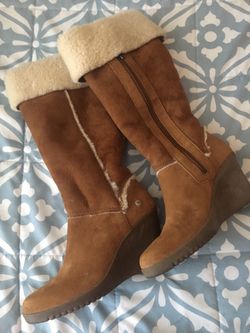 Women's UGG boots