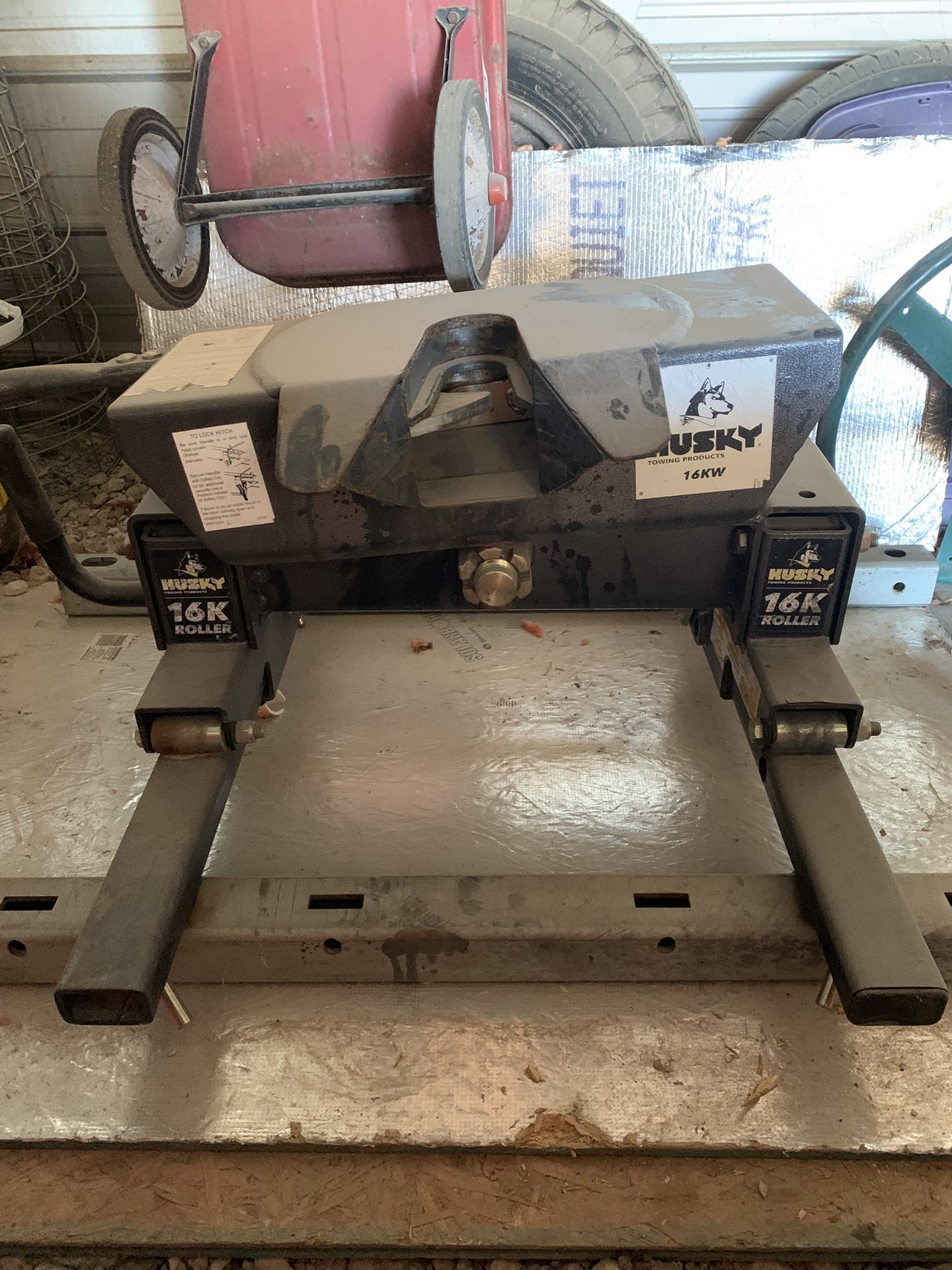 Husky Fifth Wheel HitchHitch