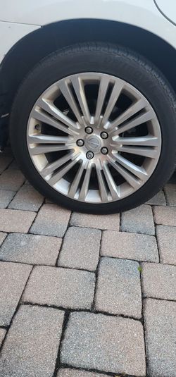2012 Chrysler 300 Rims With Decent Tires