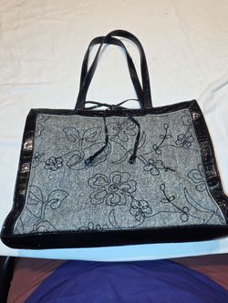 Liz Claiborne Purse