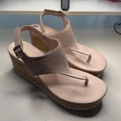 Women's wedge sandals