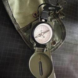 Commenga Model 3H compass