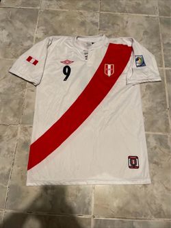 Peru National Team Jersey Guerrero #9 Umbro Large 2011 Soccer FIFA World Cup