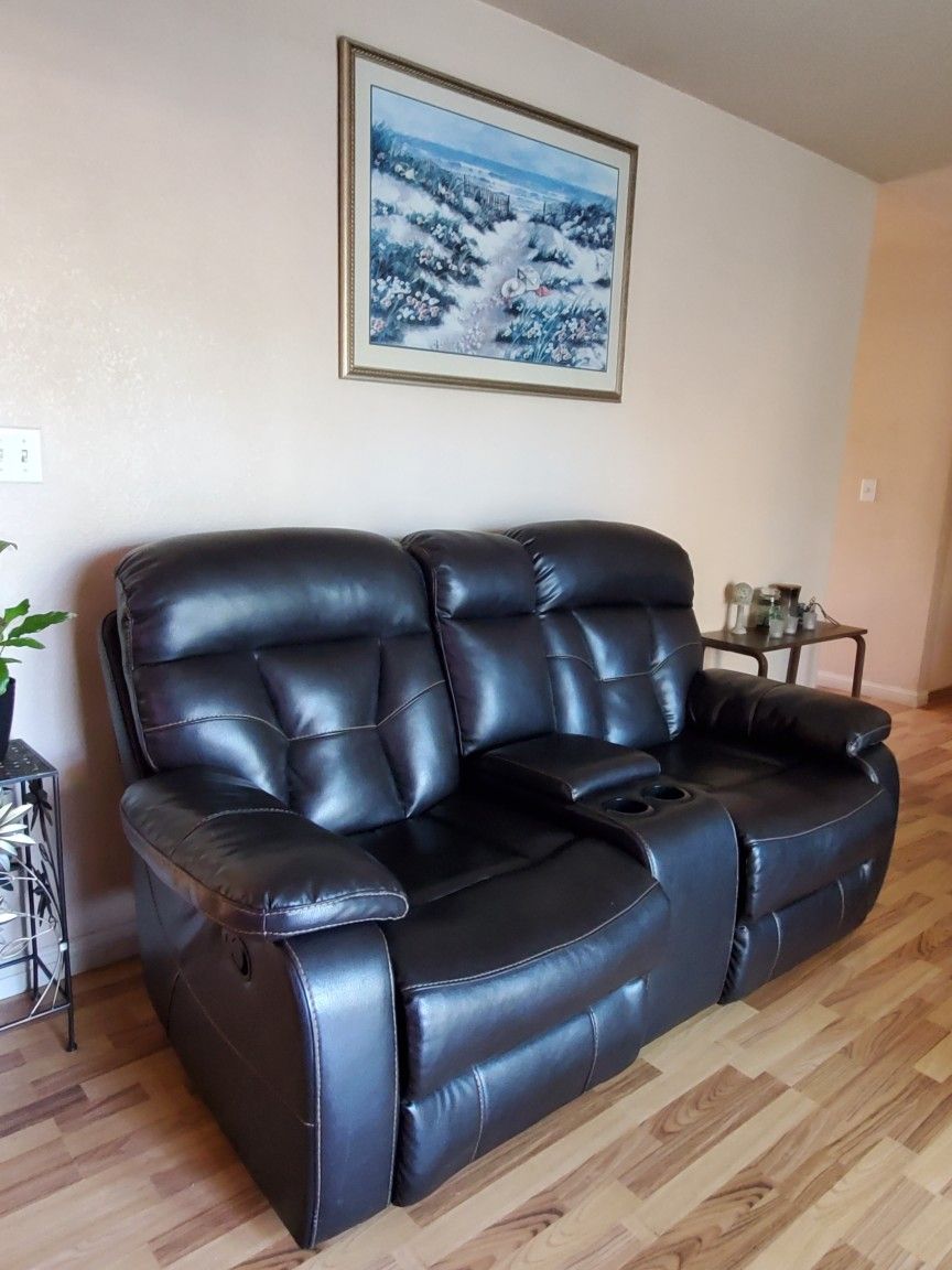 Reclining Sofa Set – 3-Seater + Loveseat w/ Middle Consoles | Excellent Condition!