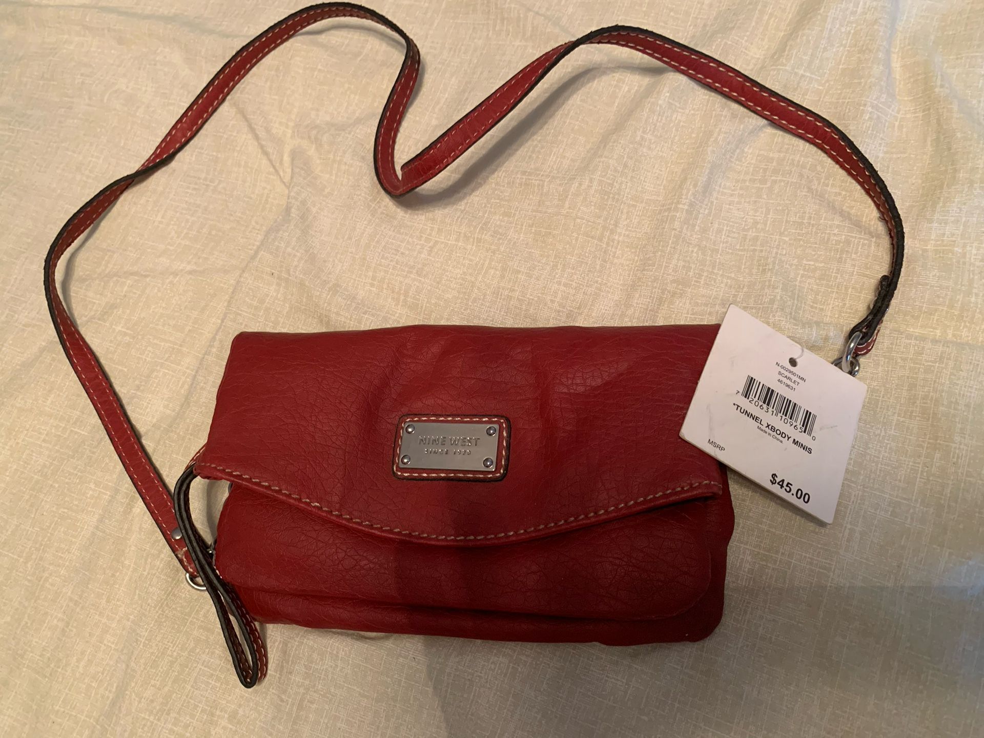 Nine West Tunnel Crossbody/Wristlet