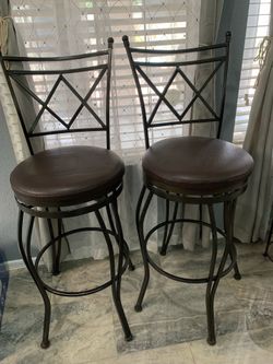 Set of two high chairs